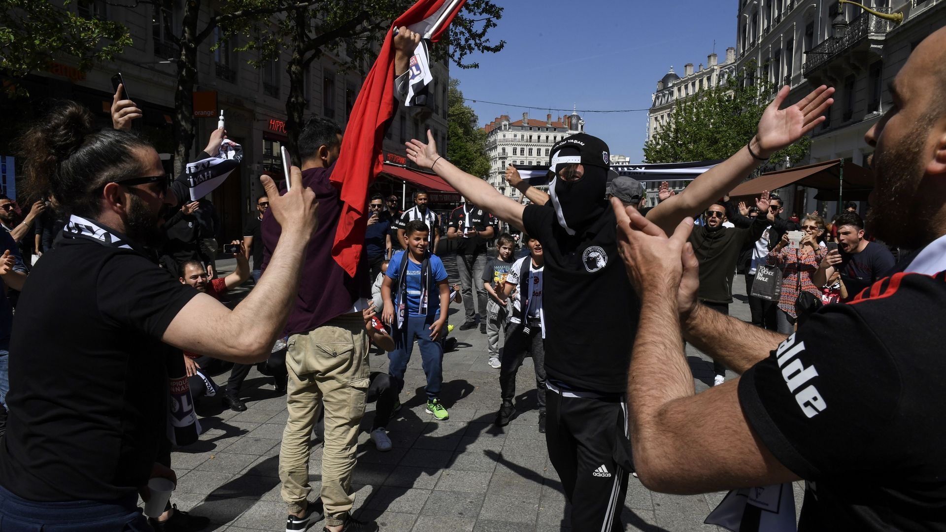 Besiktas fans Lyon