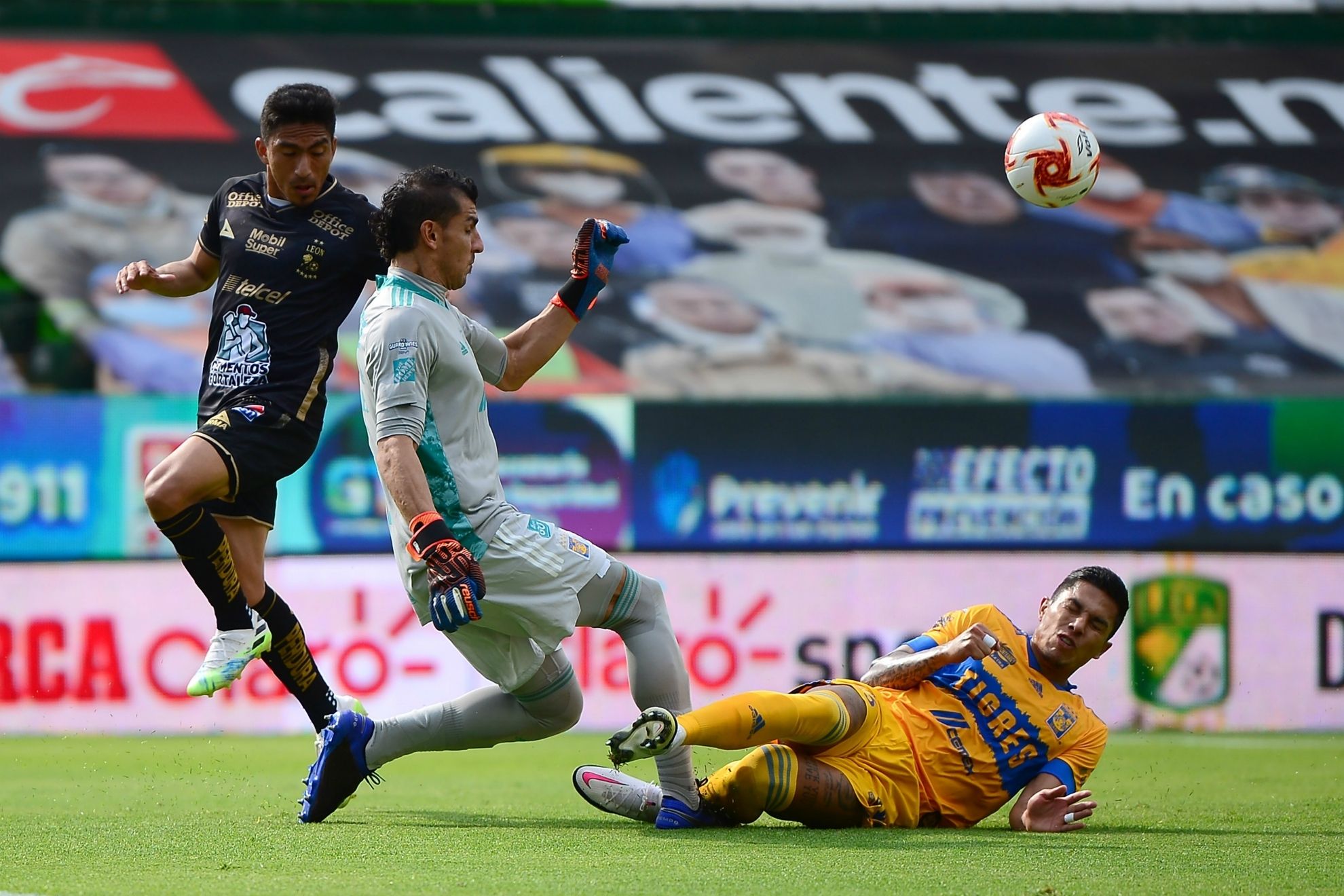 León vs Tigres Apertura 2020