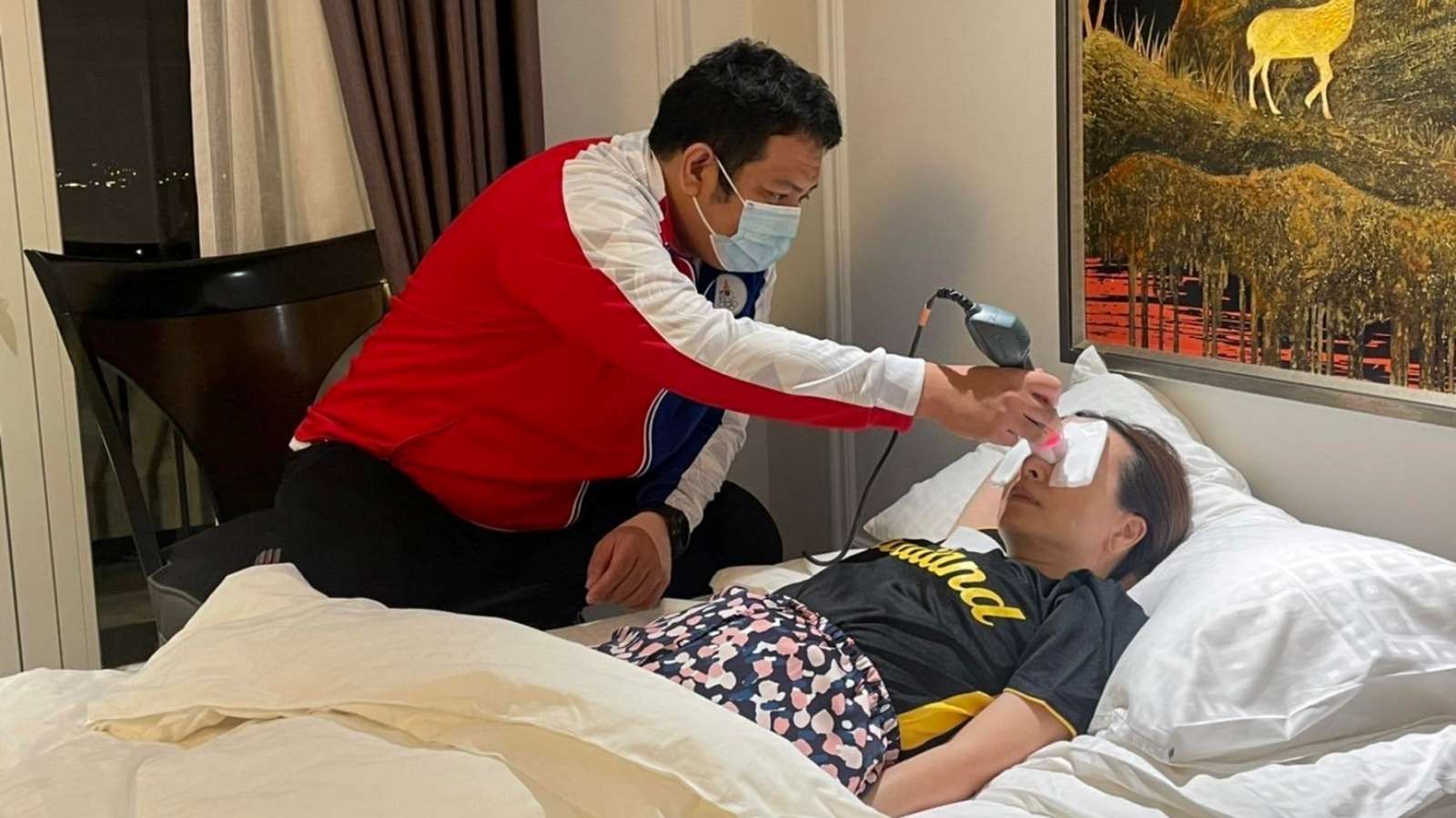 นวลพรรณ ล่ำซำ