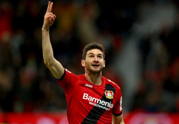 Lucas Alario Bayer Leverkusen 13122017