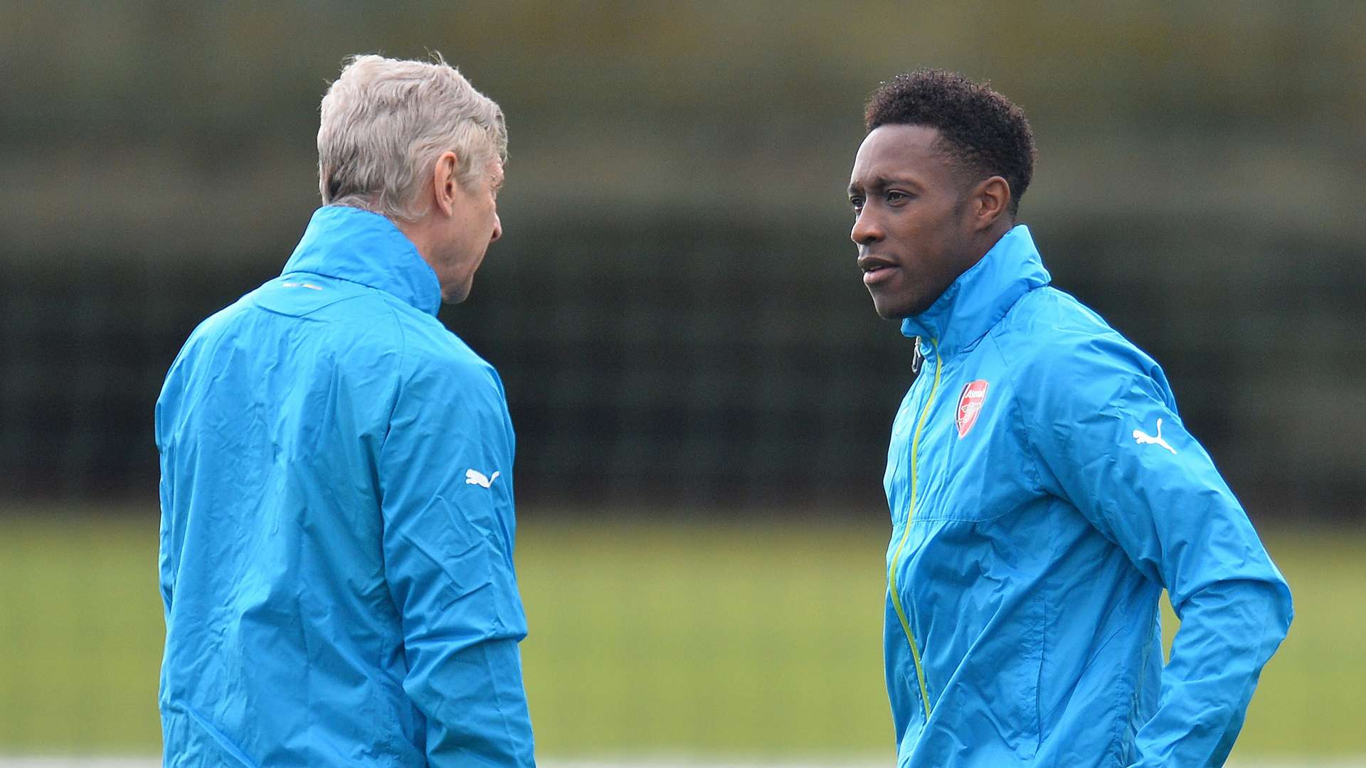 Arsene WEnger Danny Welbeck ARSENAL MONACO TRAINING 02.24.2015