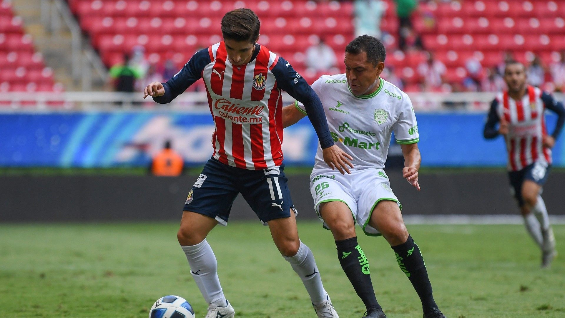 Isaac Brizuela Alberto Acosta Chivas vs FC Juárez Apertura 2021