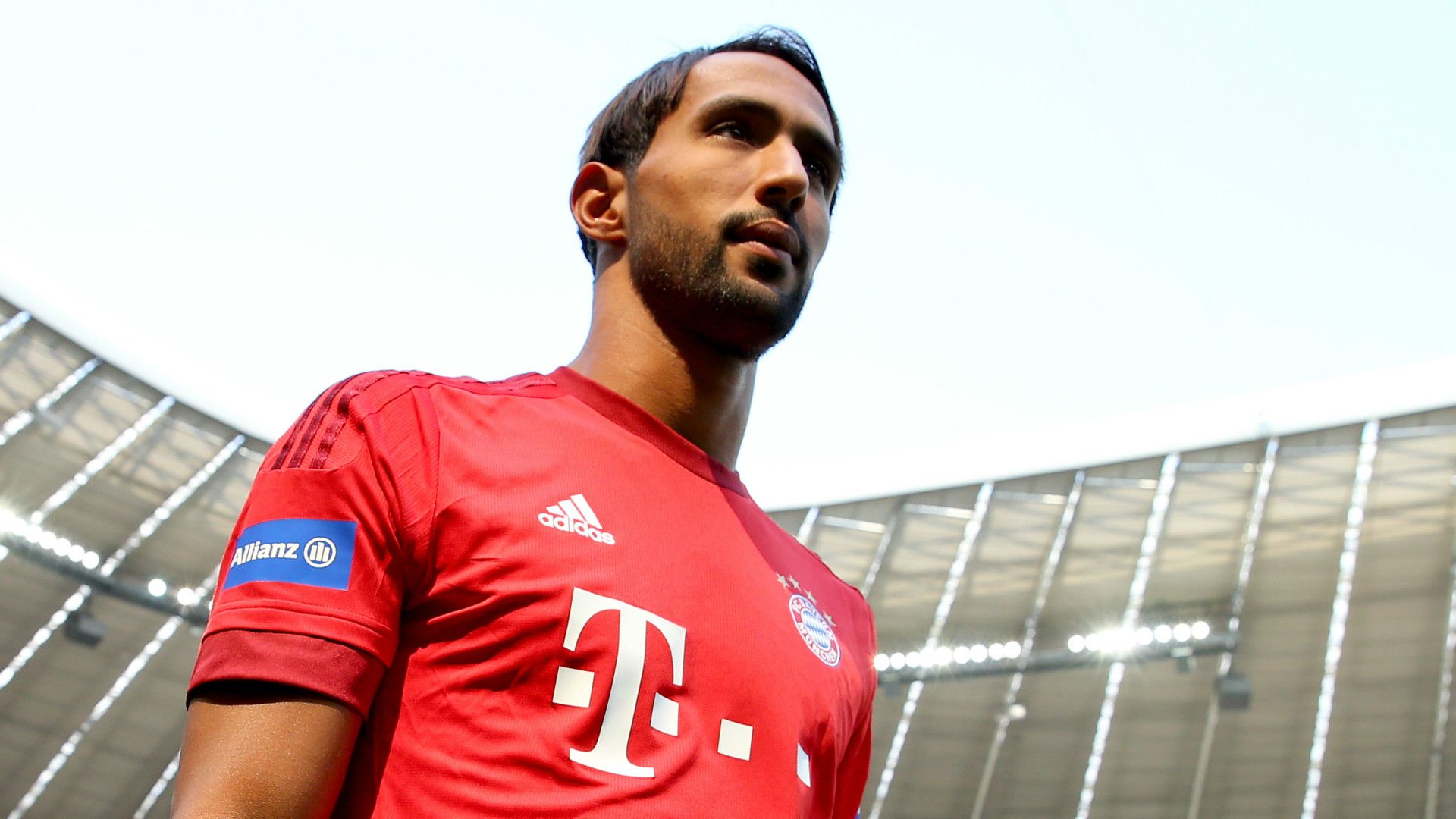 MEDHI BENATIA BAYERN MUNICH 11072015