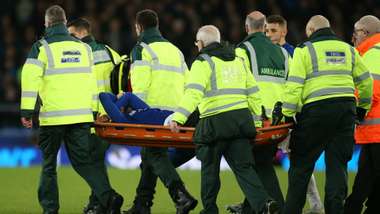 Andre Gomes Everton vs Tottenham 2019-20