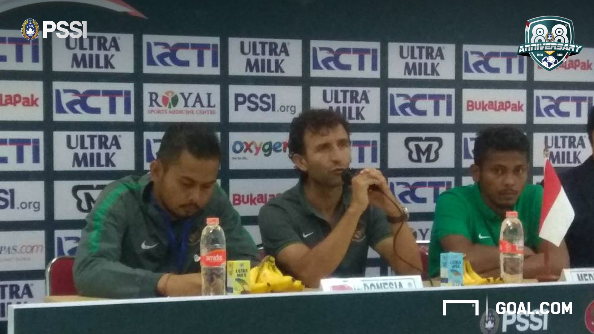 Anniversary Cup - Luis Milla