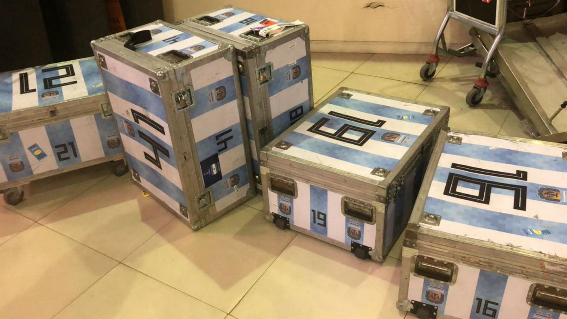 baules utilería seleccion argentina 2018