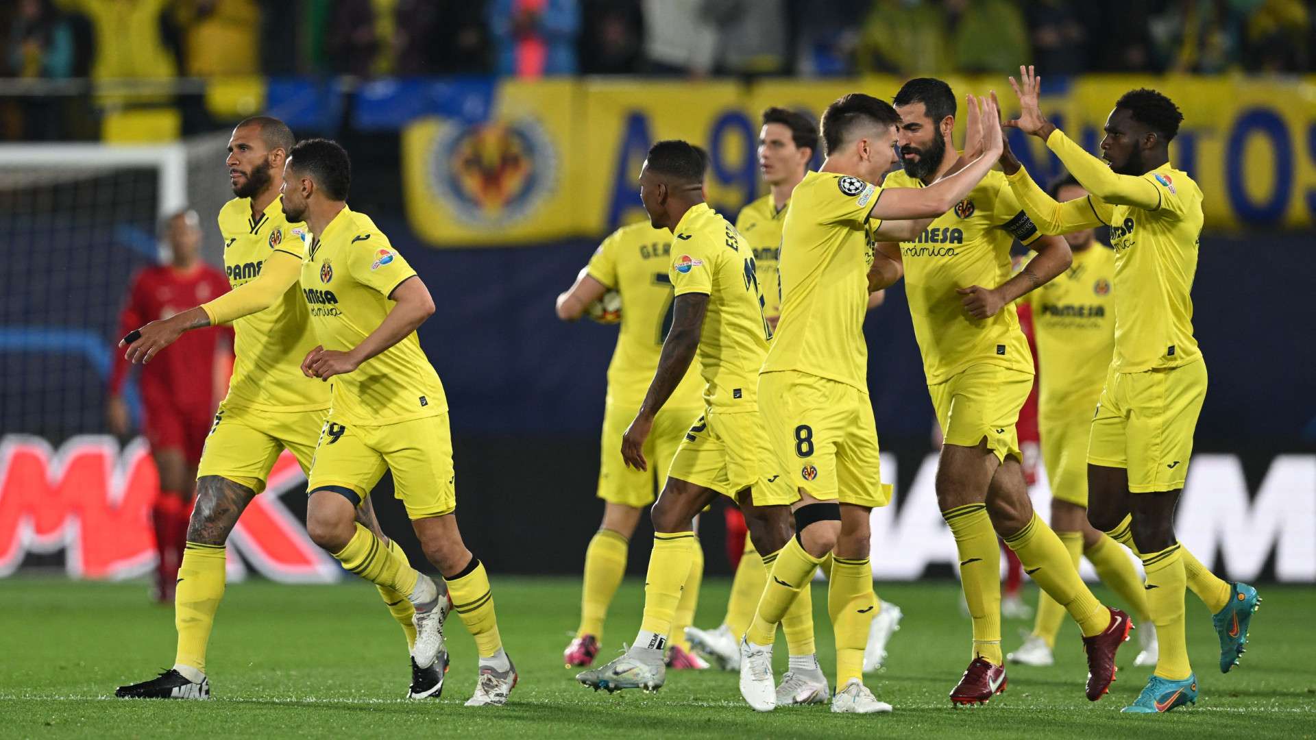 Celebrate Villarreal Liverpool Champions League