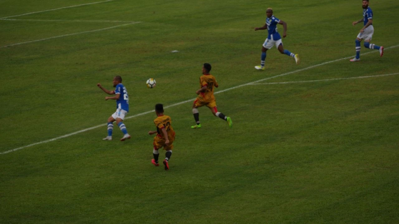 Mitra Kukar vs Persib Bandung
