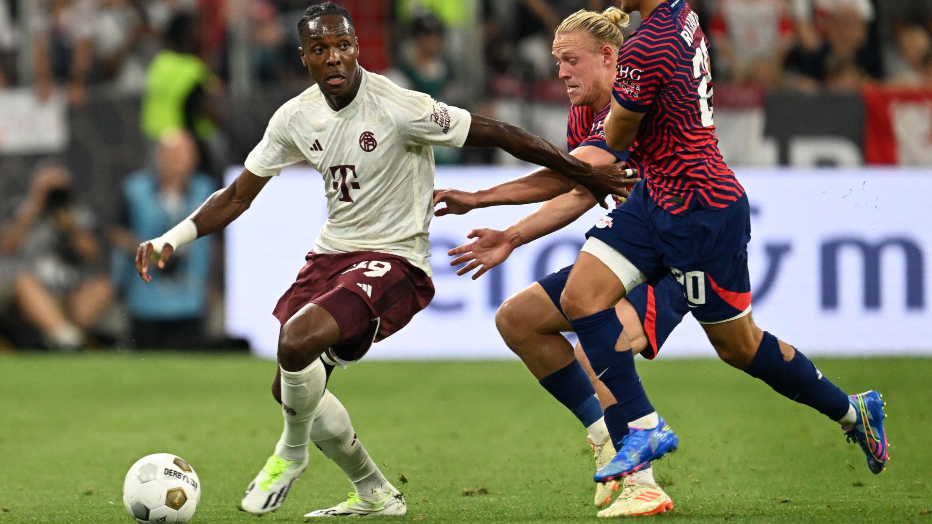 MATHYS TEL BAYERN MÜNCHEN 12082023