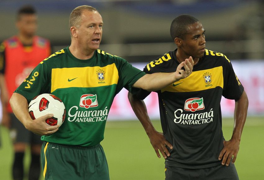 Elias e Mano Menezes