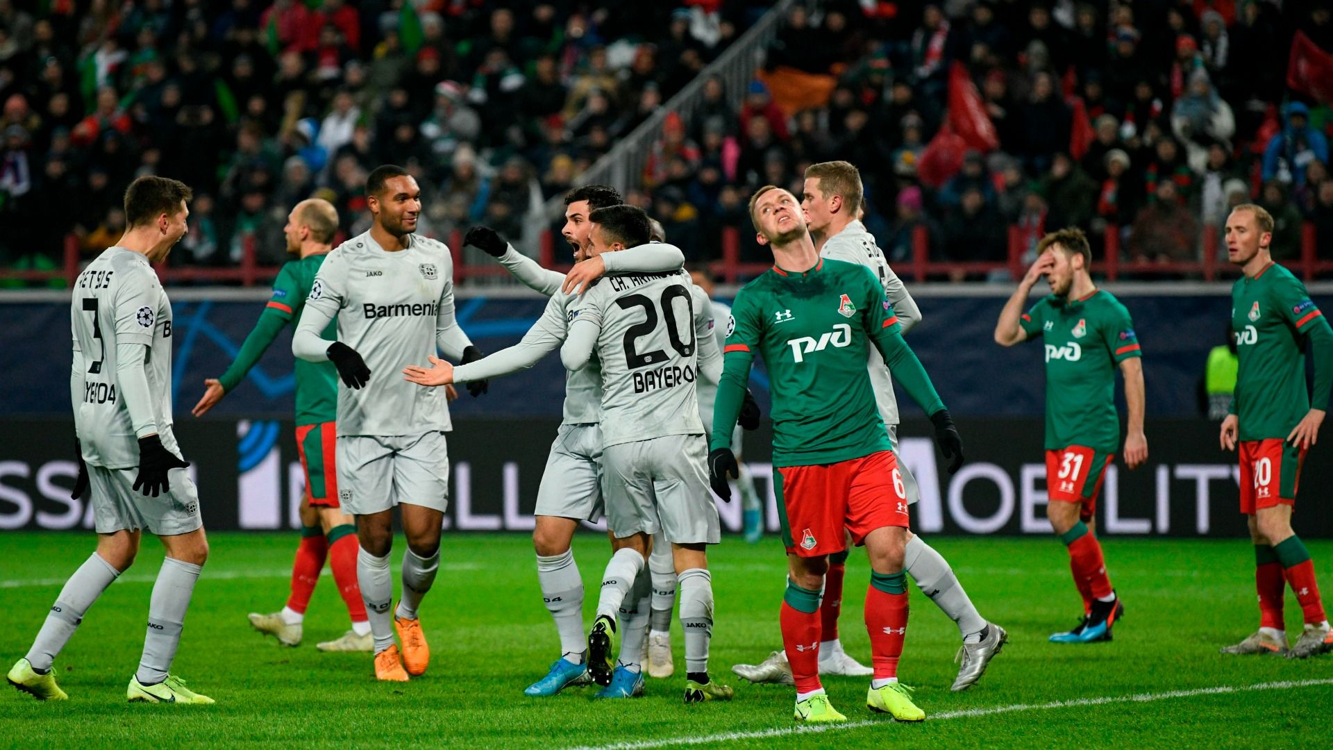 Charles Aránguiz - Bayer Leverkusen