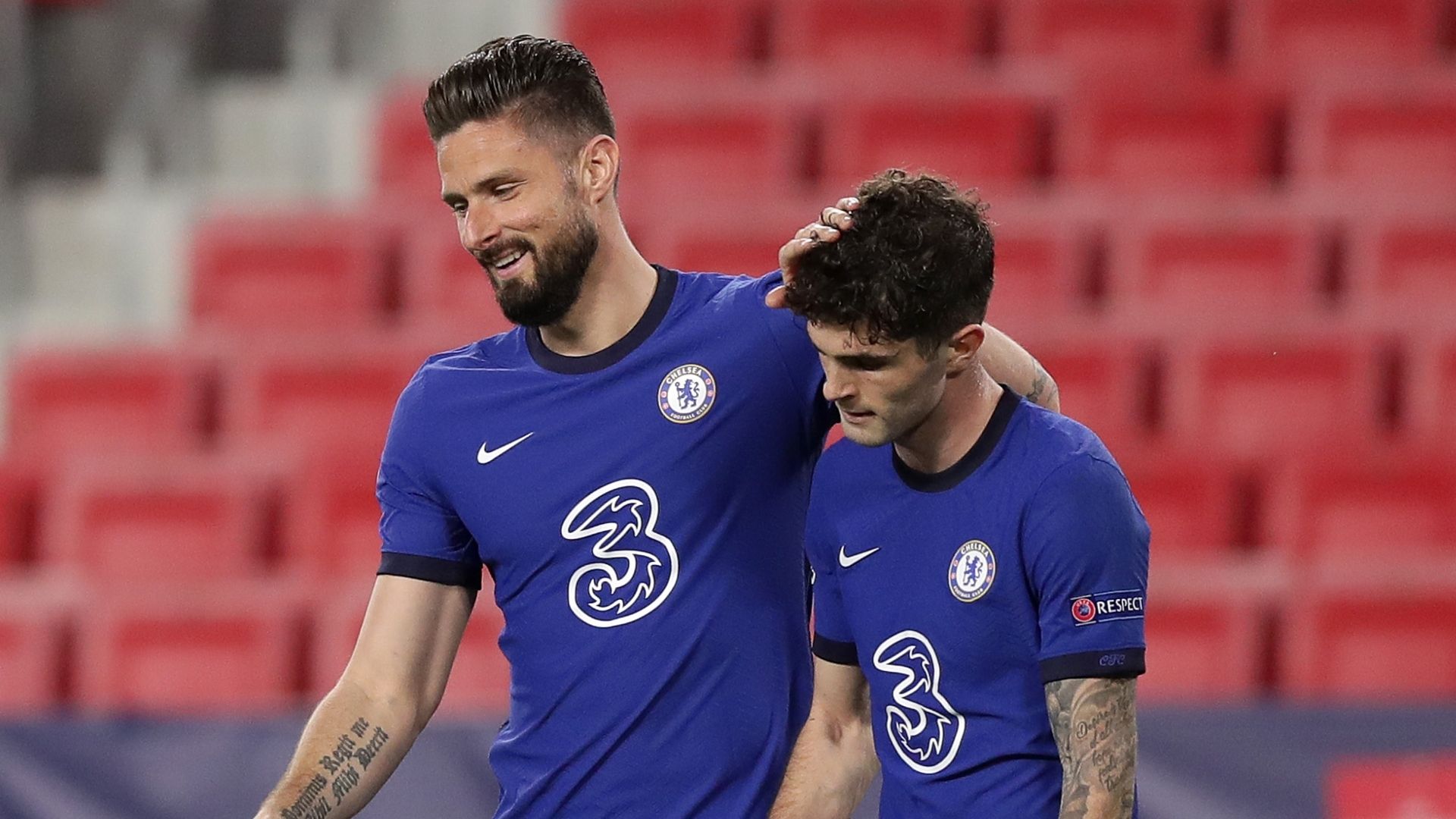 Nice to see you with that jersey Christian Pulisic calls Olivier Giroud after sealing AC Milan move from Chelsea Goal Ghana
