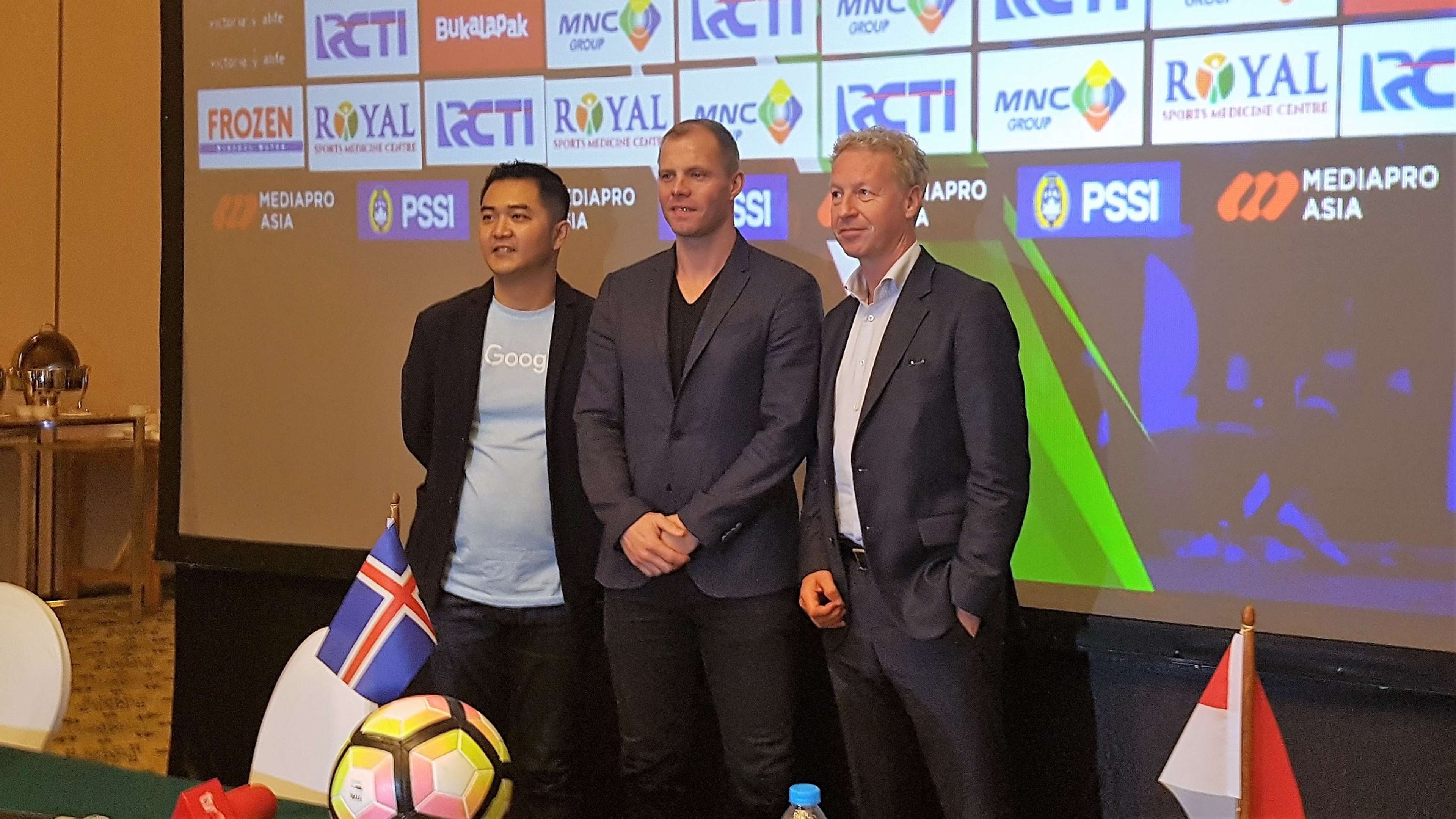 Islandia vs Indonesia Selection Konferensi Pers 10012018 - Eidur Gudjohnsen