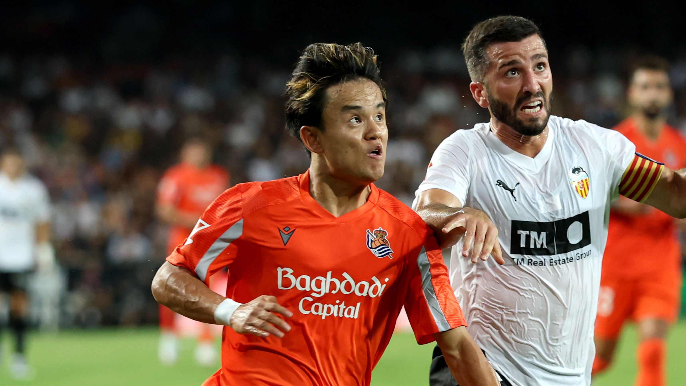 レアルソシエダ　ぬいぐるみ　サッカー　久保建英 レアル・ソシエダ 公式グッズ 象のぬいぐるみ 久保建英 - メルカリ