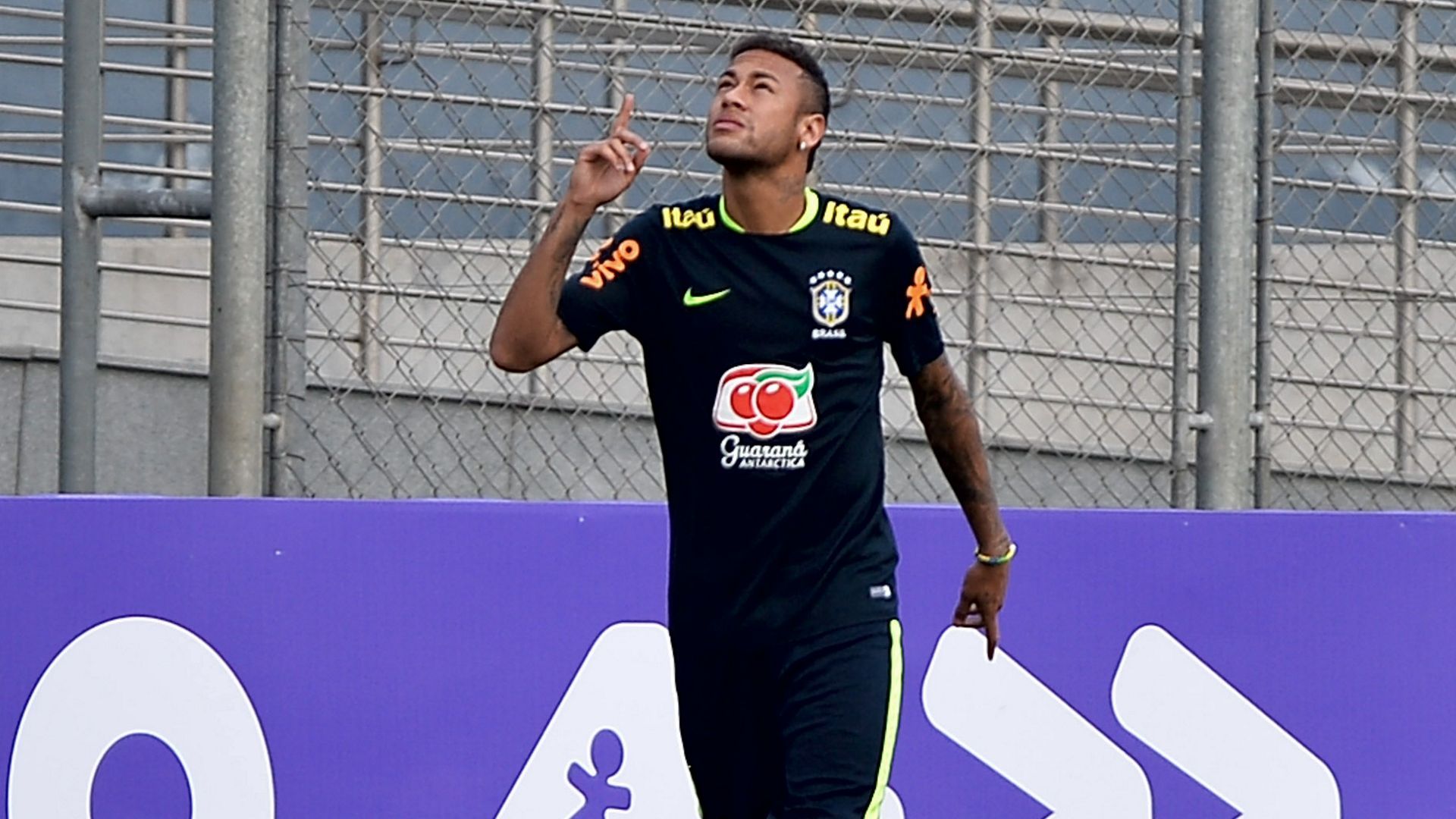 Neymar Brasil treino 28082017