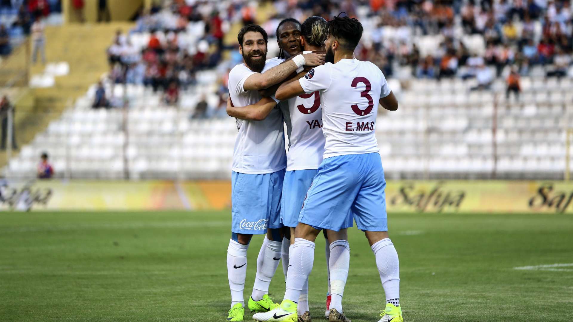 Trabzonspor celebration vs Adanaspor