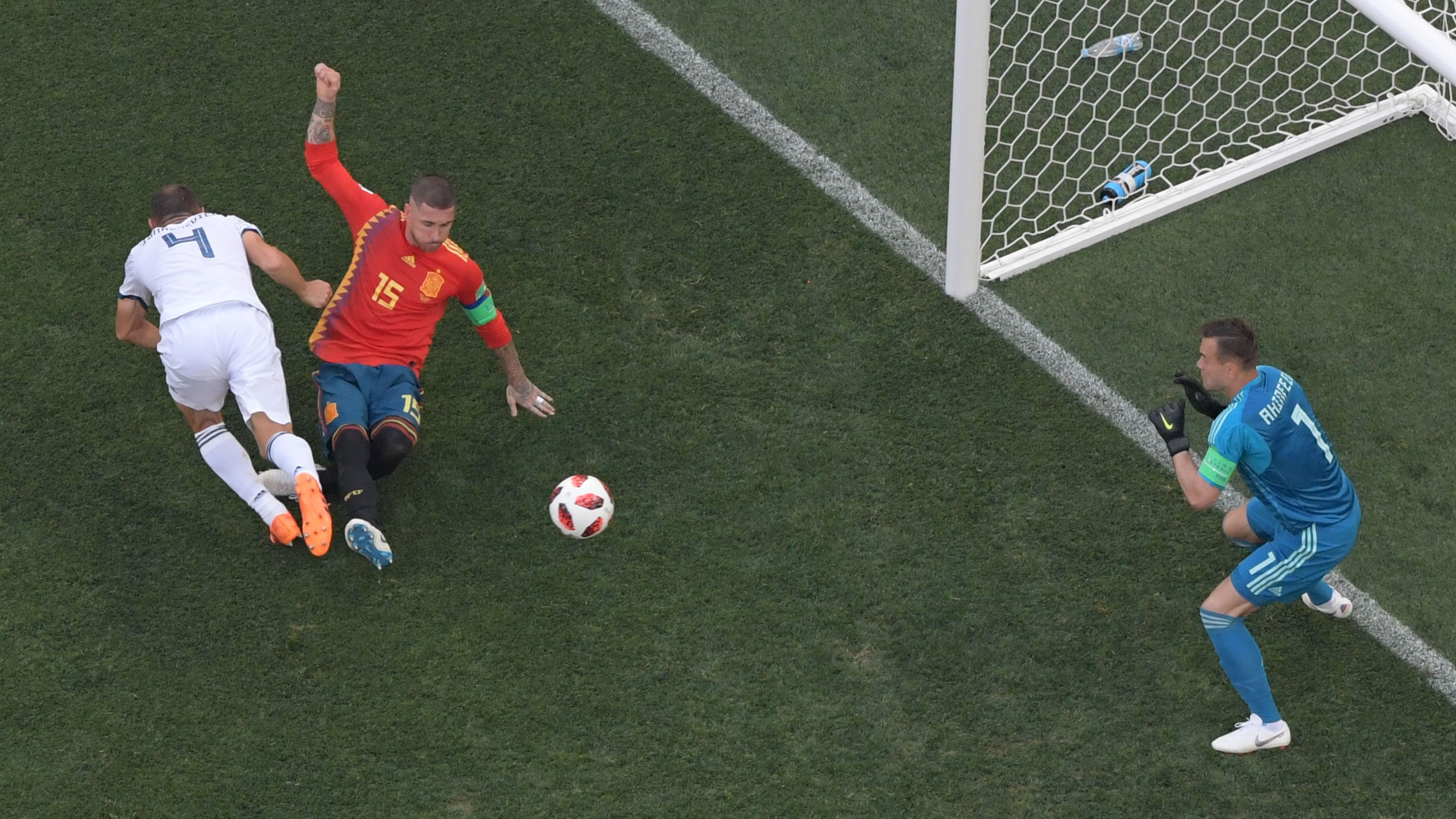 Sergey Ignashevich Sergio Ramos España Rusia Spain Russia 01072018