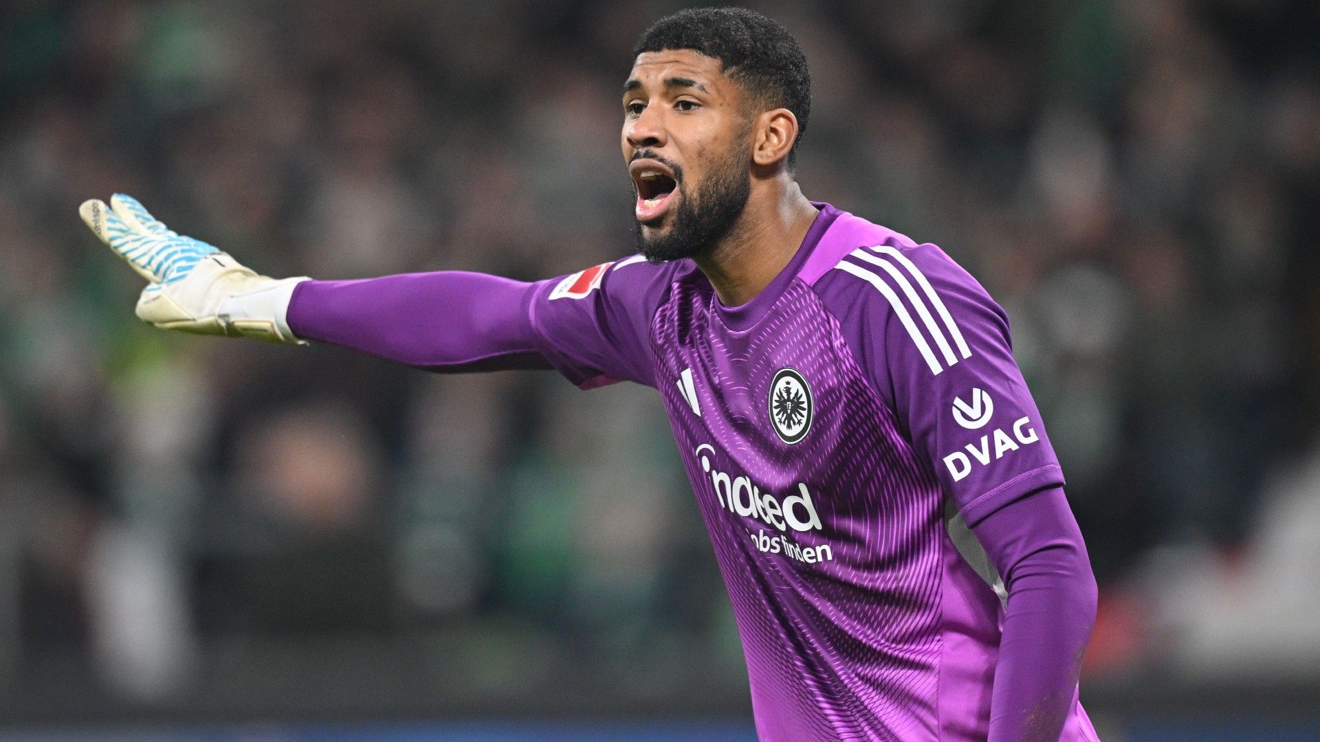 Kauã Santos of Eintracht Frankfurt