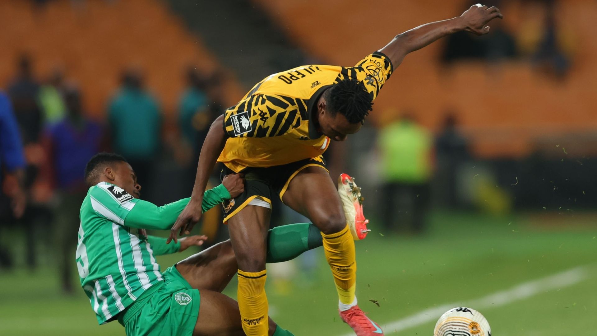 Glody Lilepo and Aphiwe Baliti, Kaizer Chiefs vs Siwelele