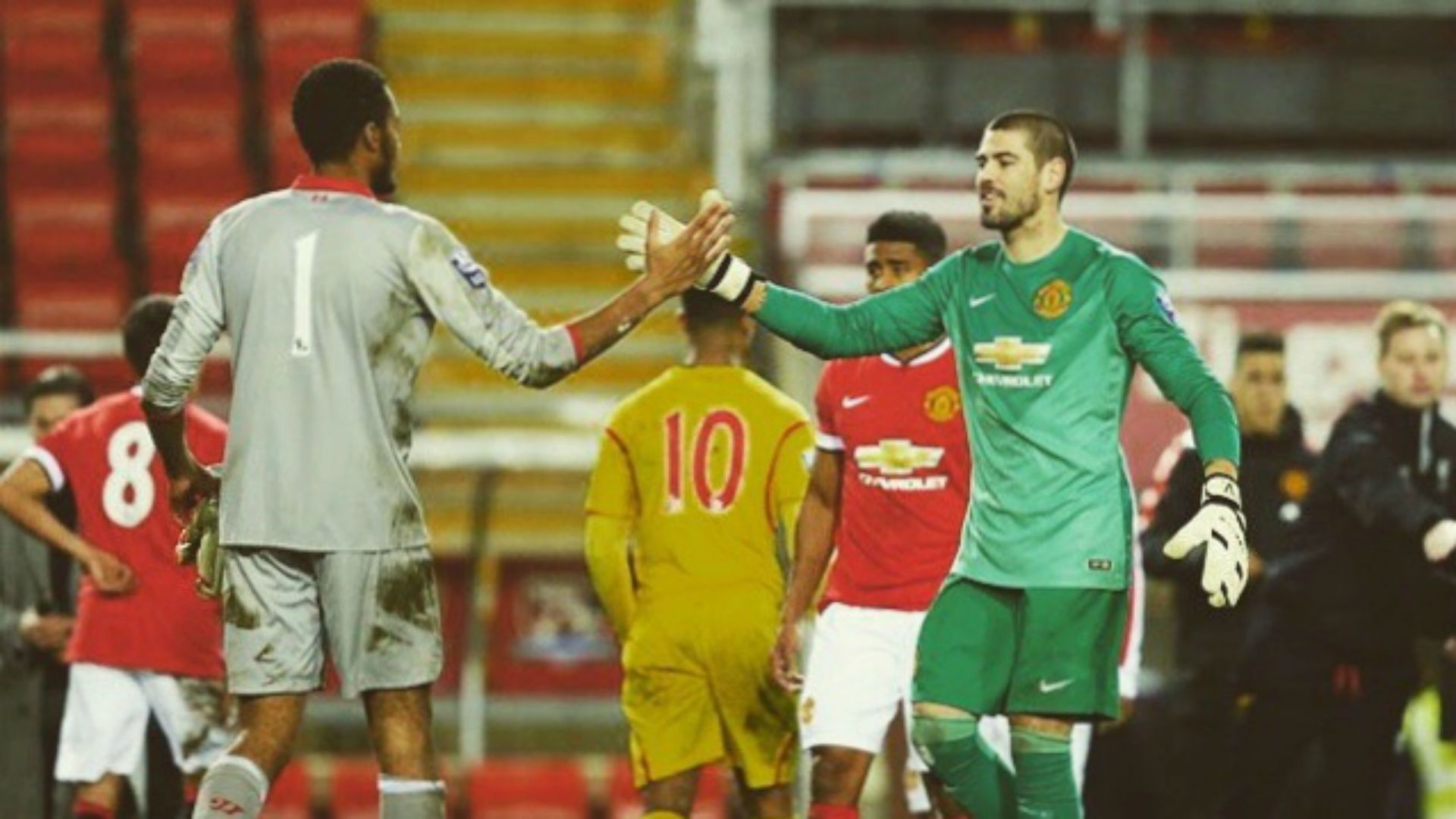 Lawrence Vigouroux Víctor Valdés Premier League Sub 21 Liverpool Manchester City