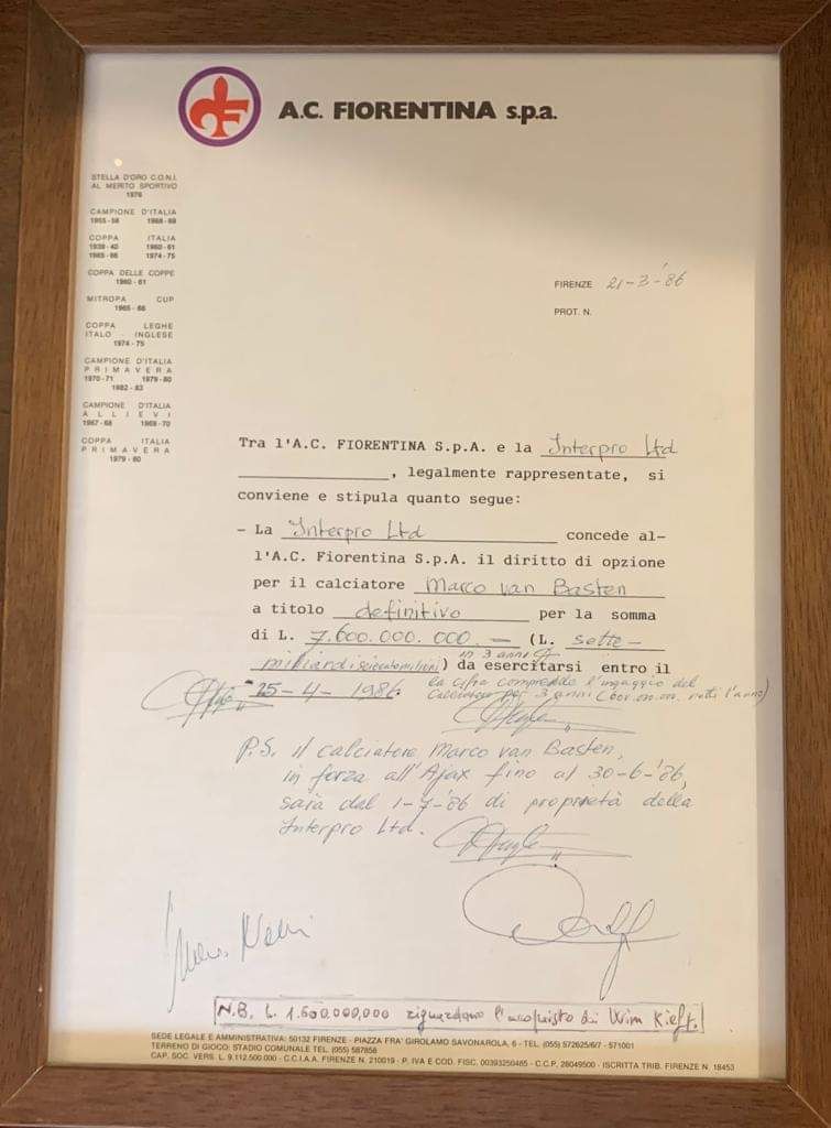 Van Basten's contract with Fiorentina