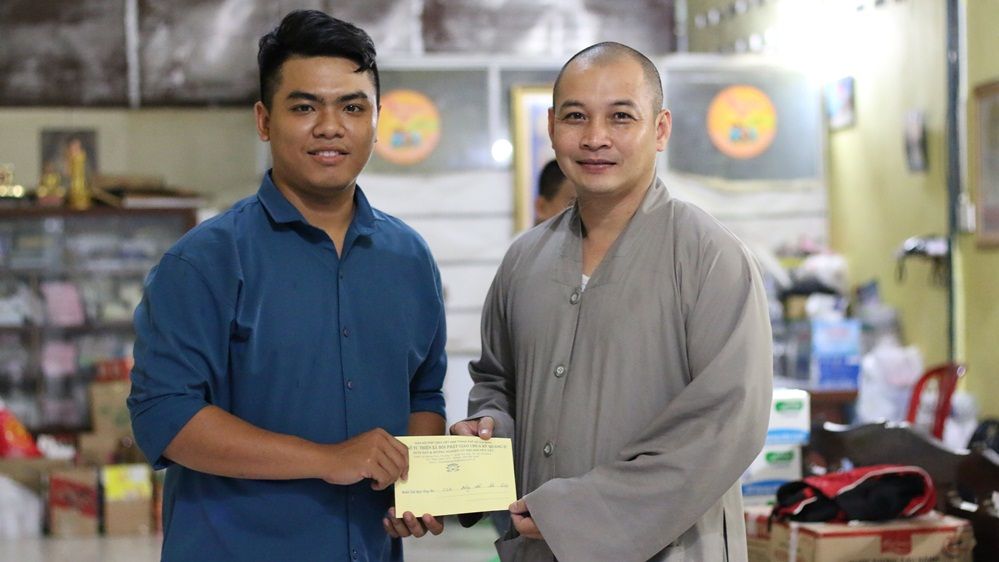 Sài Gòn FC làm từ thiện mùa Trung thu 2018