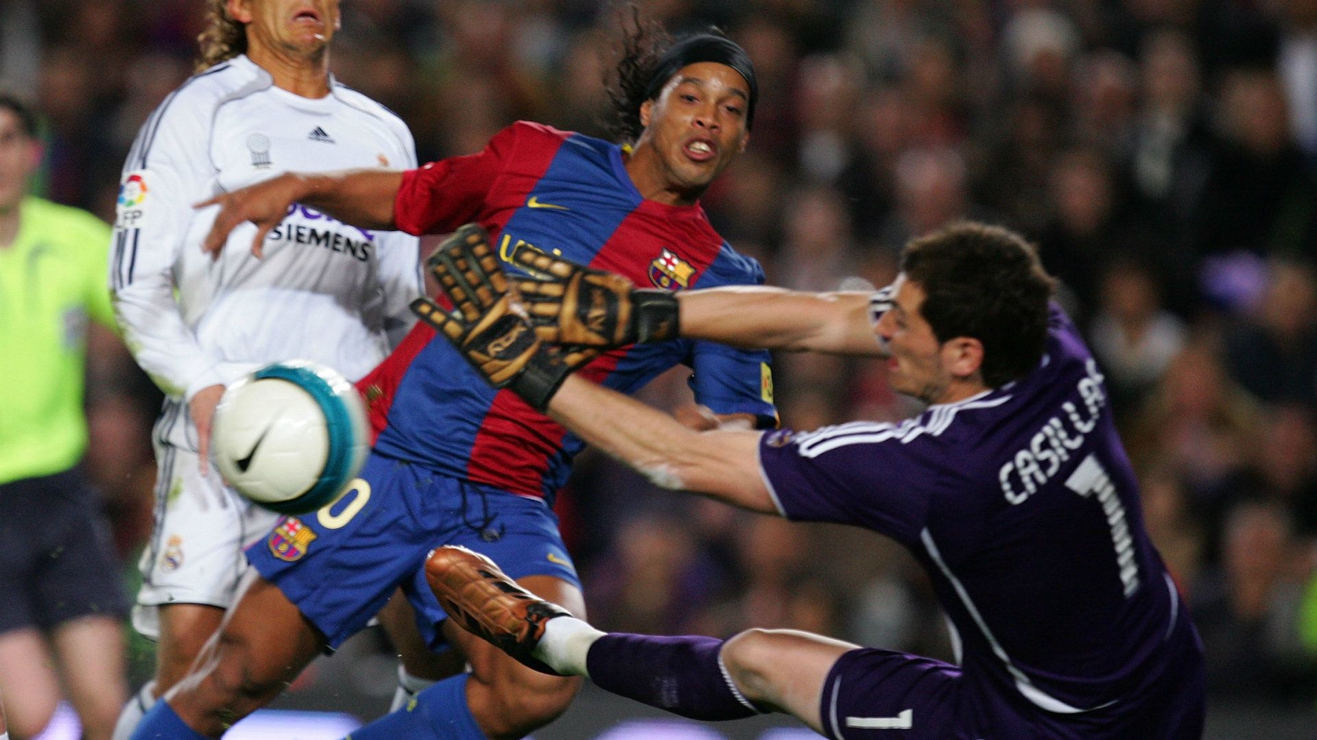 Ronaldinho Iker Casillas