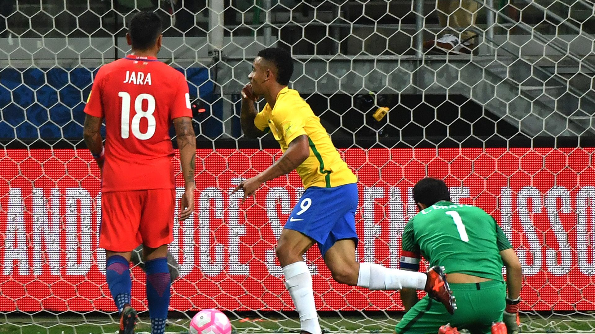 Gabriel Jesus Brasil Chile WC Qualifiers 2018 10102017