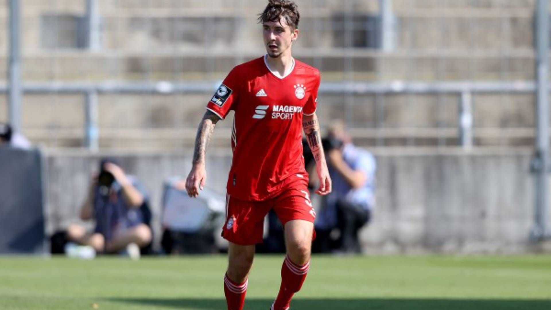 fc-bayern-fein-09012023