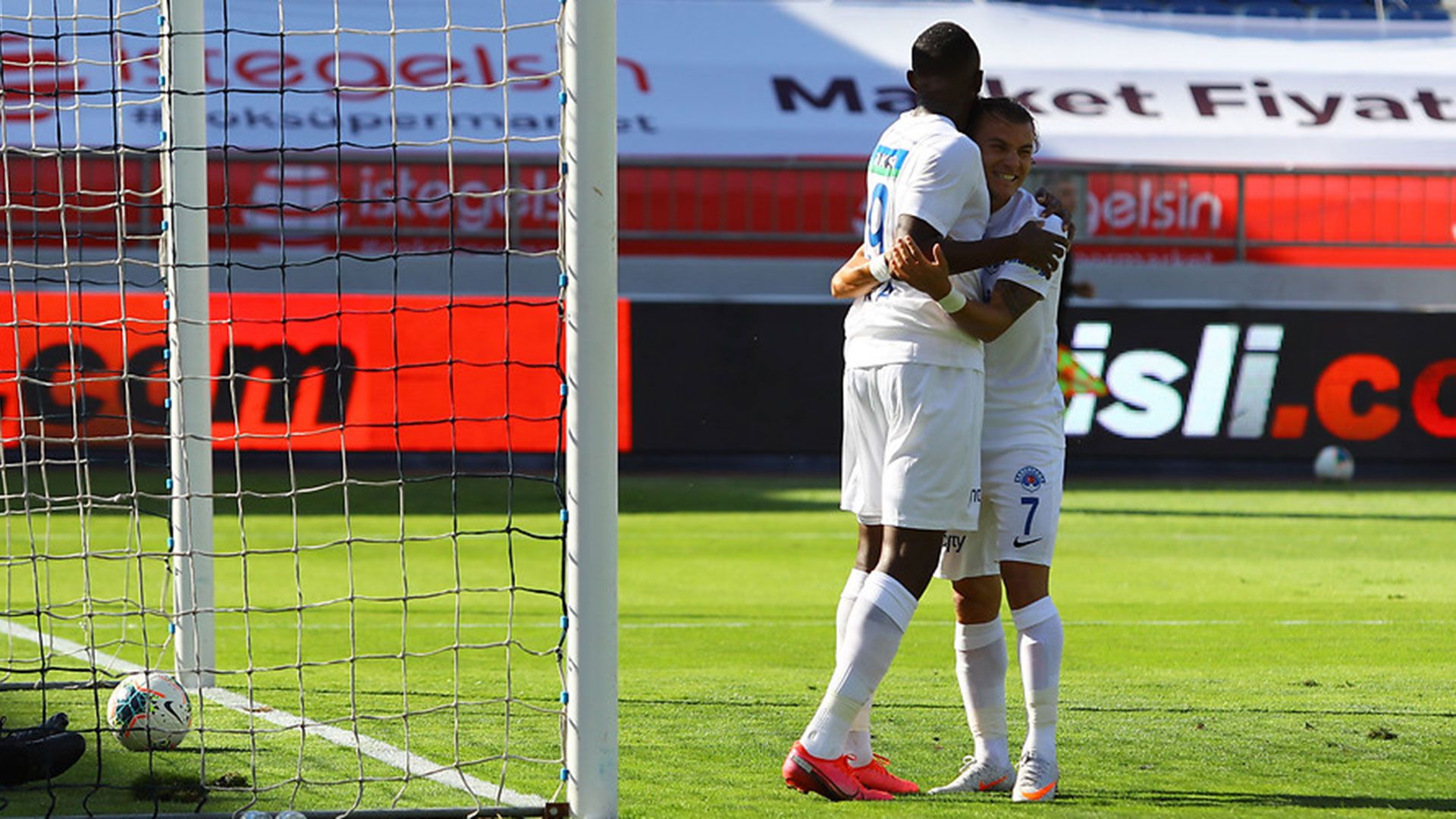 Yusuf Erdoğan Kasımpaşa Gol Sevinci 07262020