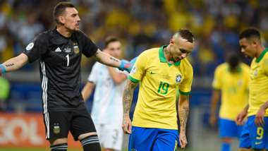 Everton Armani Brasil Argentina Copa América 02072019