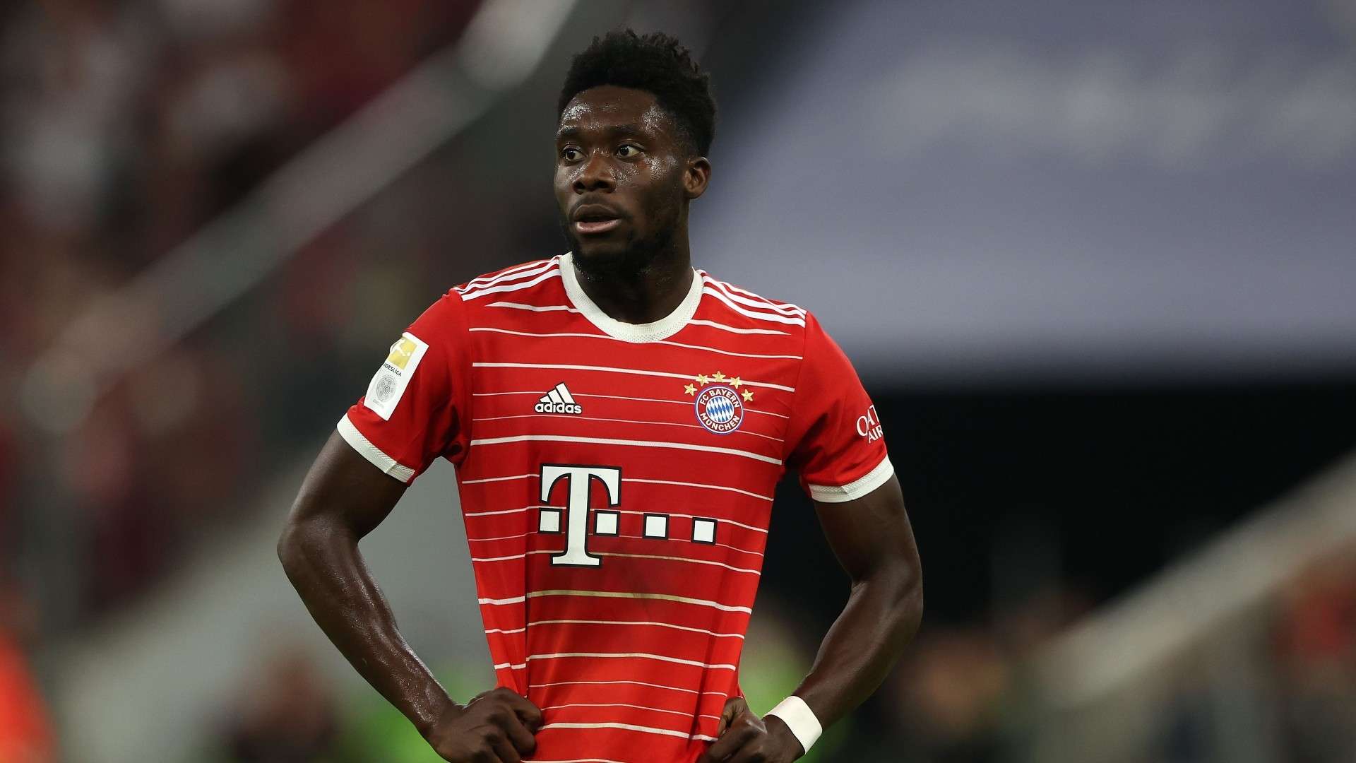 Alphonso Davies Bayern 2022-23