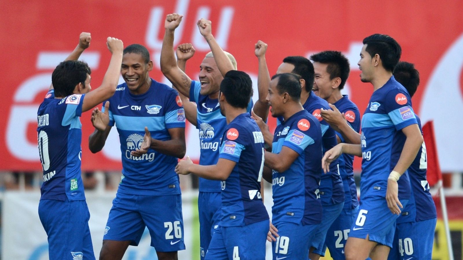 ฉลามชล ชุดครองจ่าฝูงหนล่าสุดปี 2015 ตอนนี้อยู่ที่ไหน?