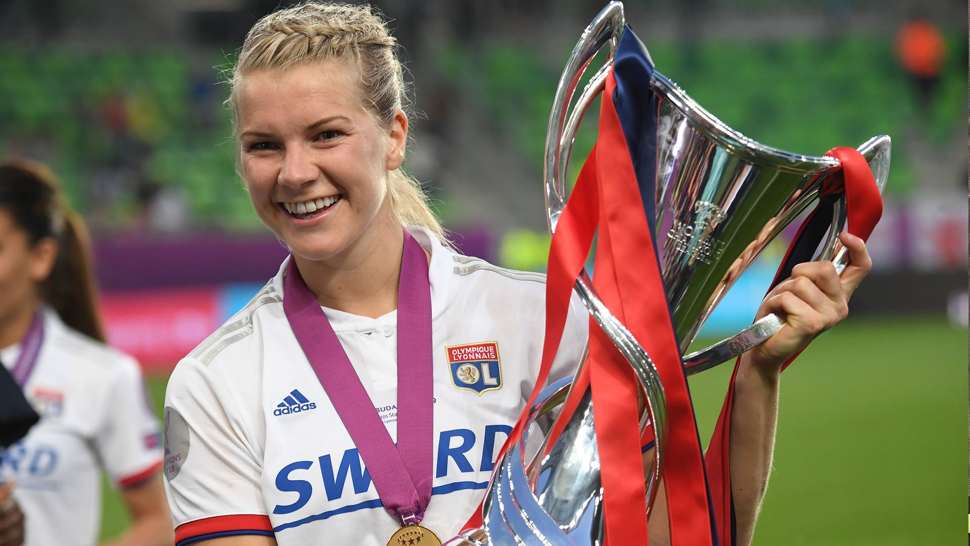 Hegerberg Lyon 2018-19