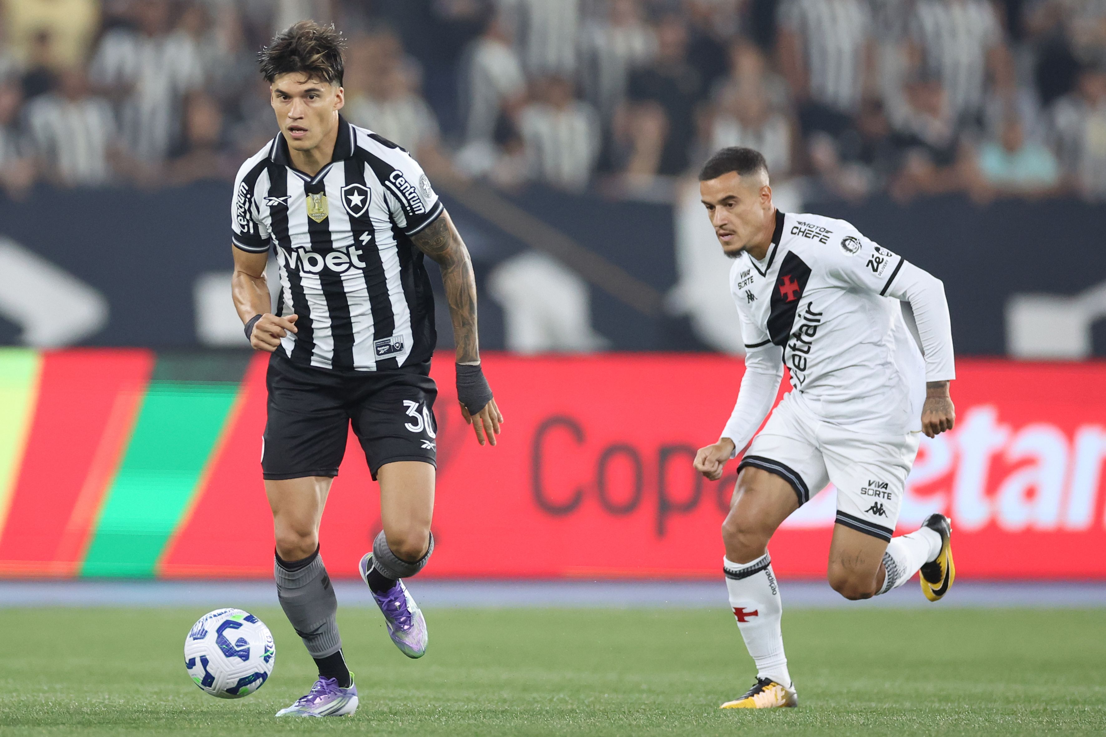 Joquim Correa Philippe Coutinho Botafogo Vasco 2025