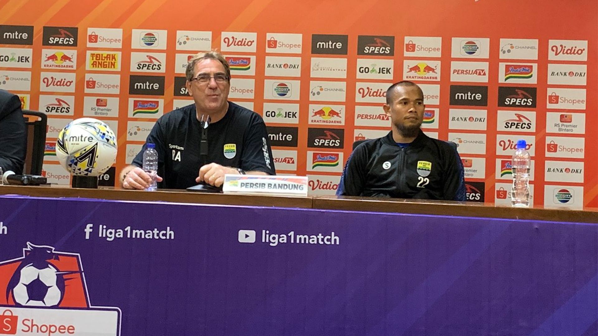 Robert Rene Alberts & Supardi Nasir - Persib Bandung