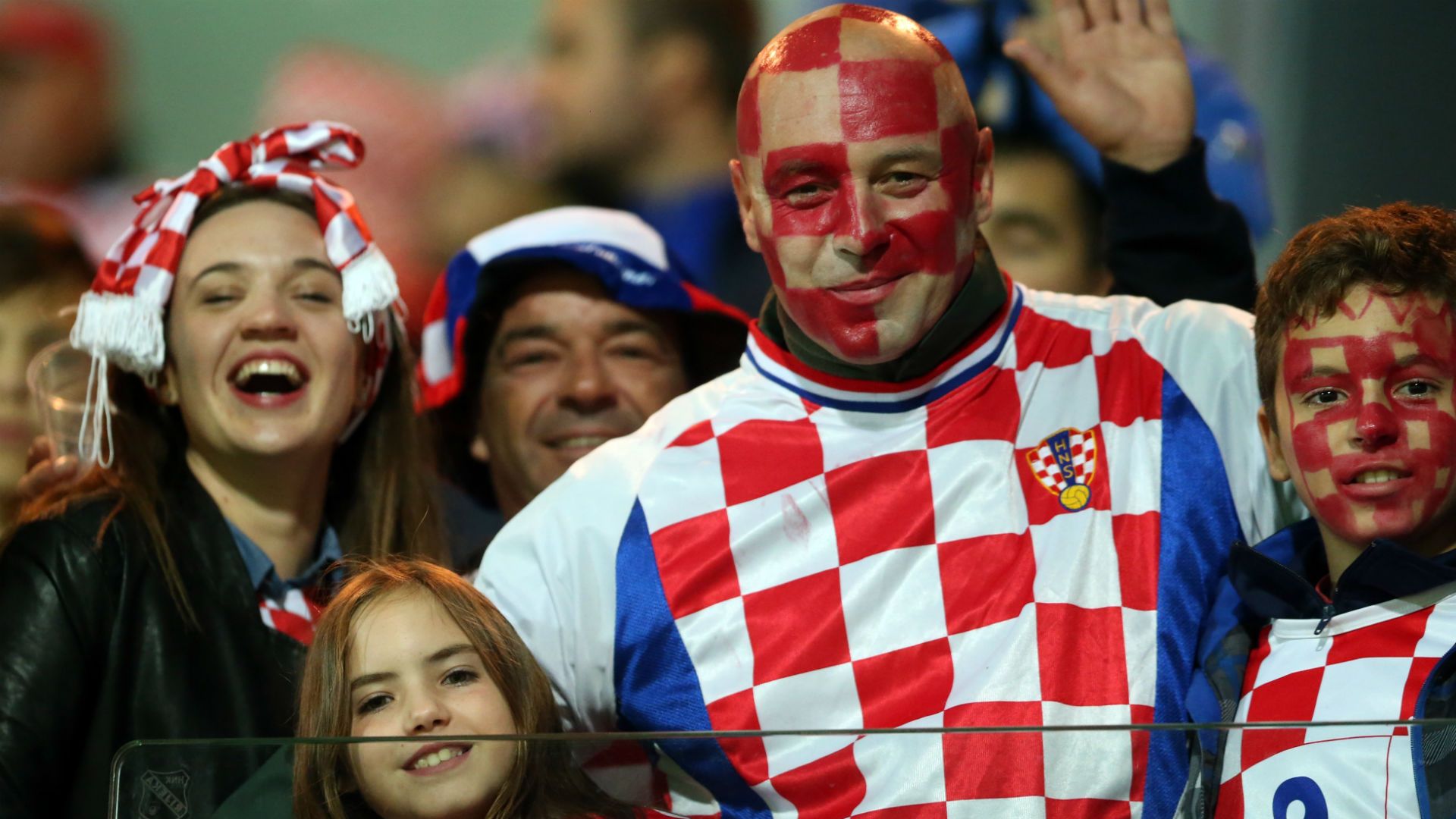 croatia finland - fans - 06102017