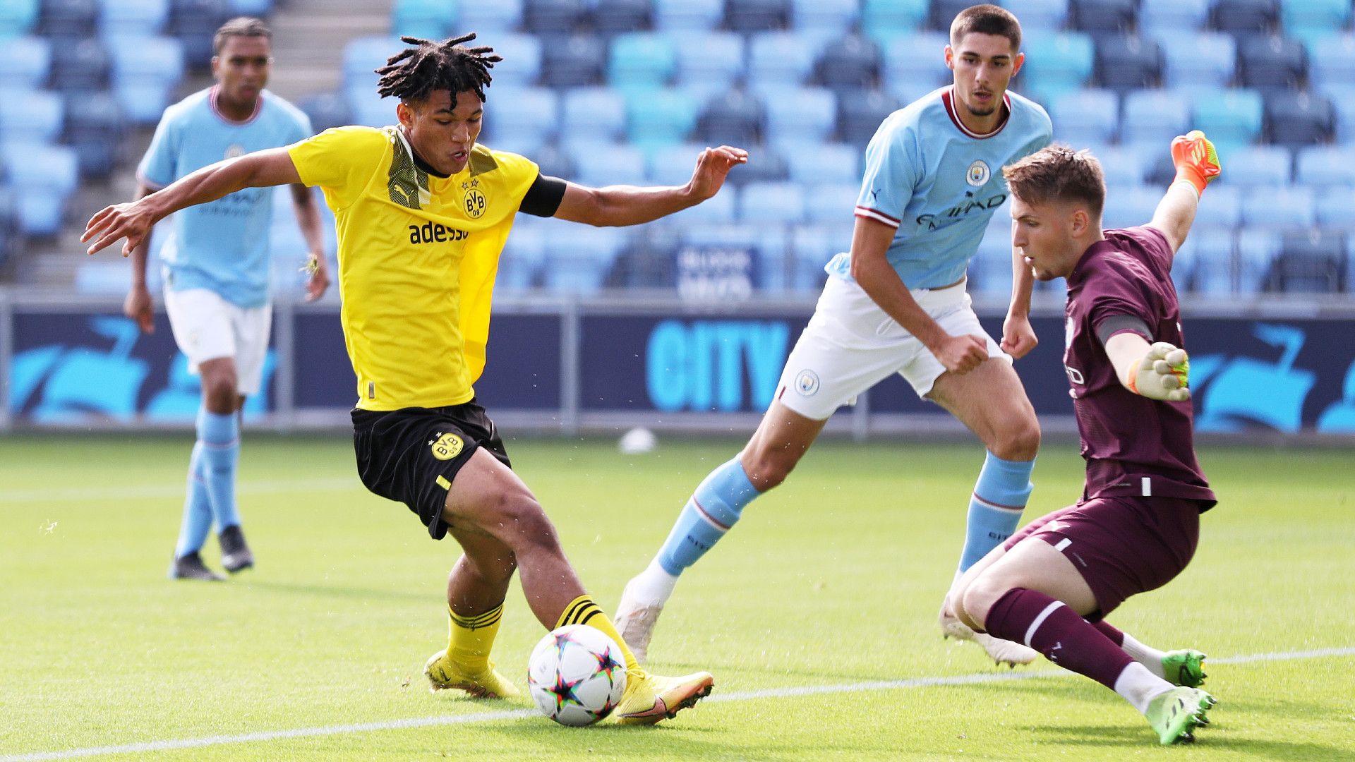 PARIS BRUNNER BORUSSIA DORTMUND