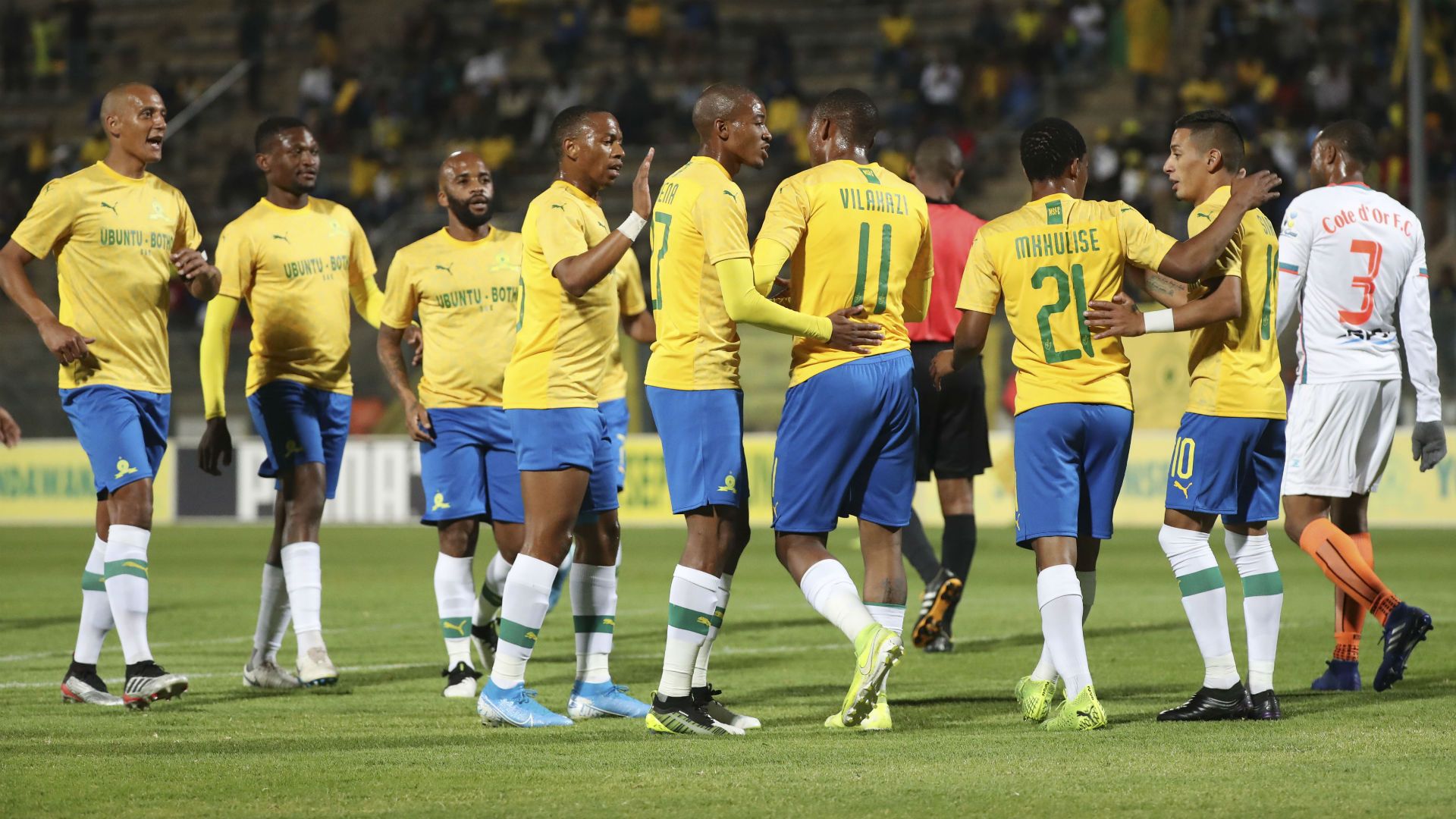 Mamelodi Sundowns players celebrate against Cote d'Or, September 2019