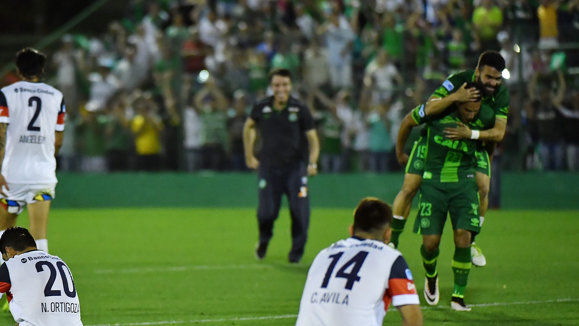 Comemoração Chapecoense San Lorenzo Sudamericana 23112016
