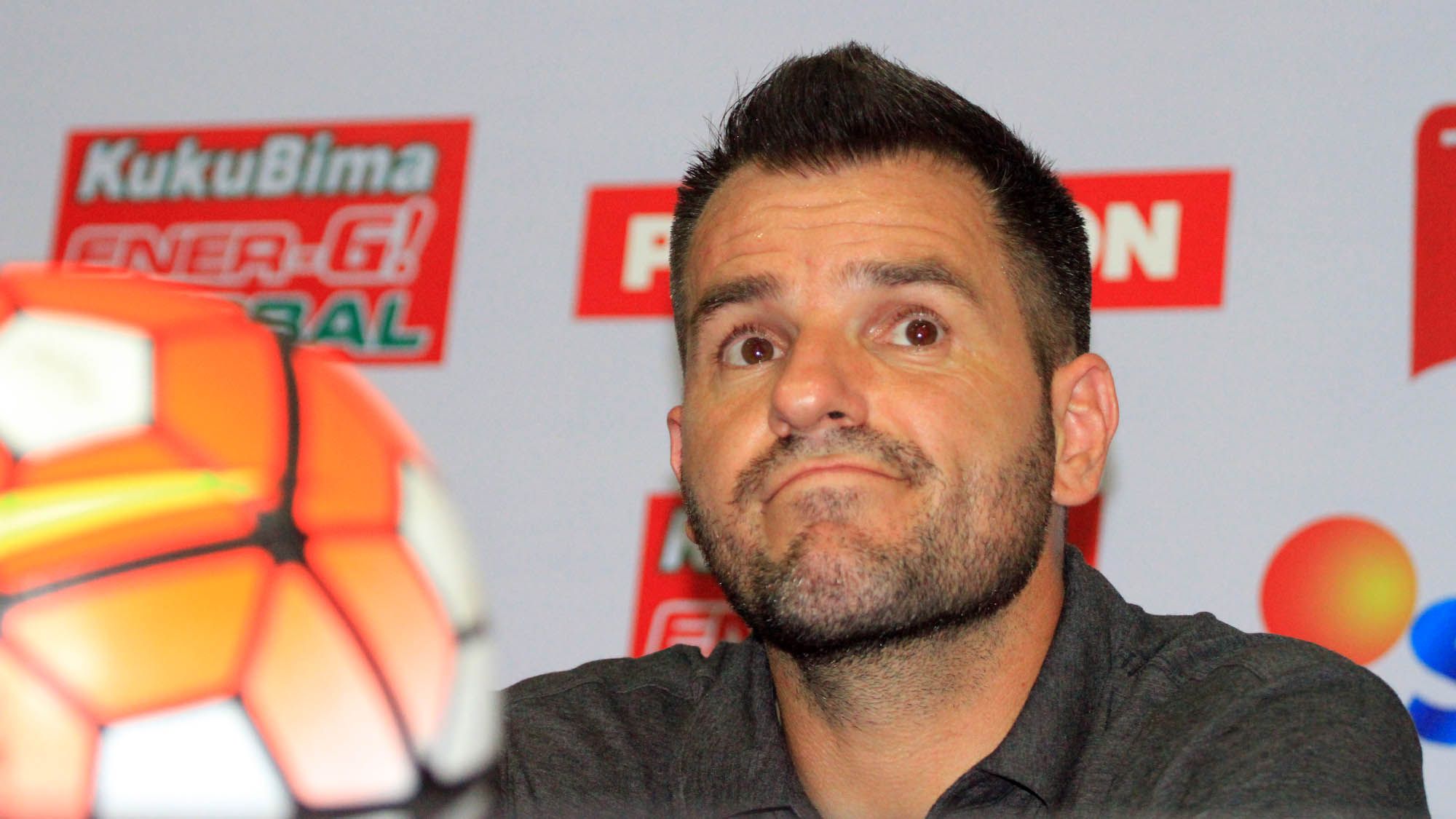 Simon McMenemy - Bhayangkara FC