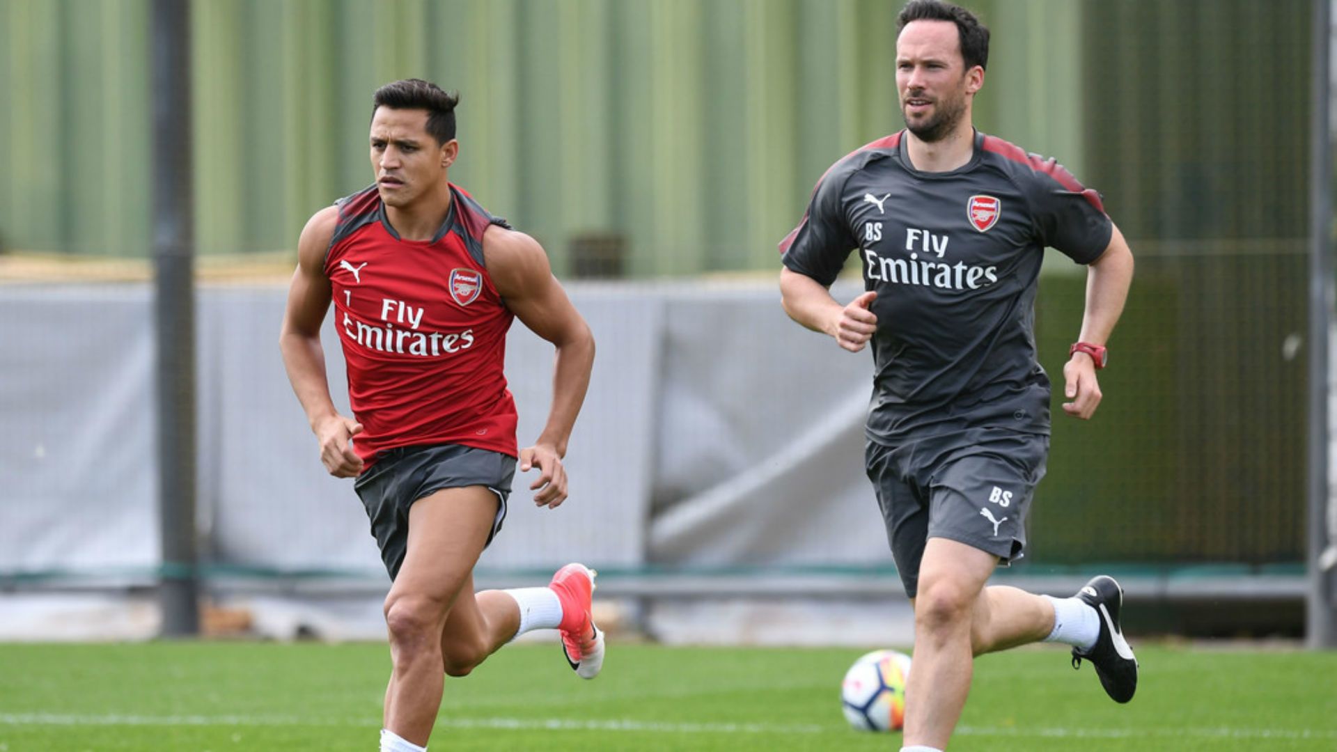 Primer entrenamiento de Alexis Sánchez en Arsenal 01082017