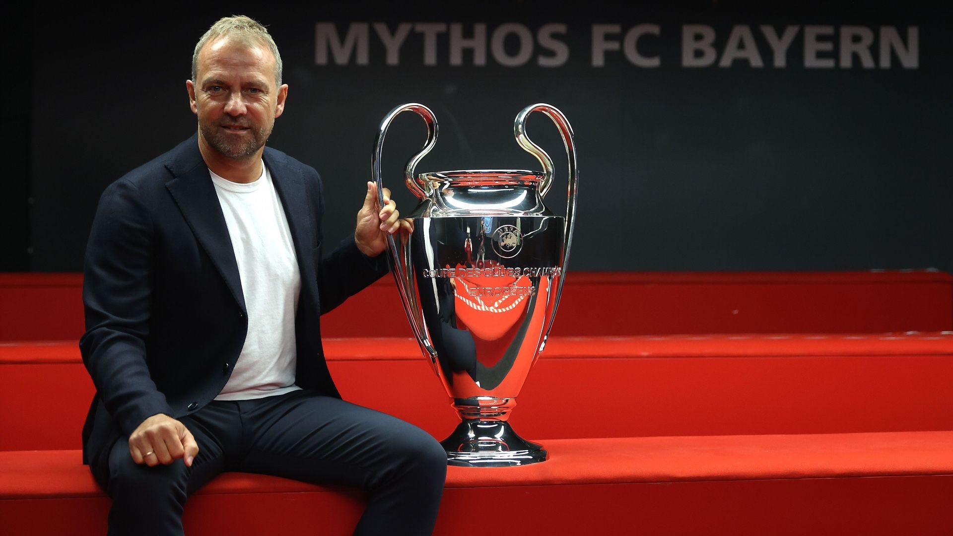Hansi Flick FC Bayern Champions League trophy 2020