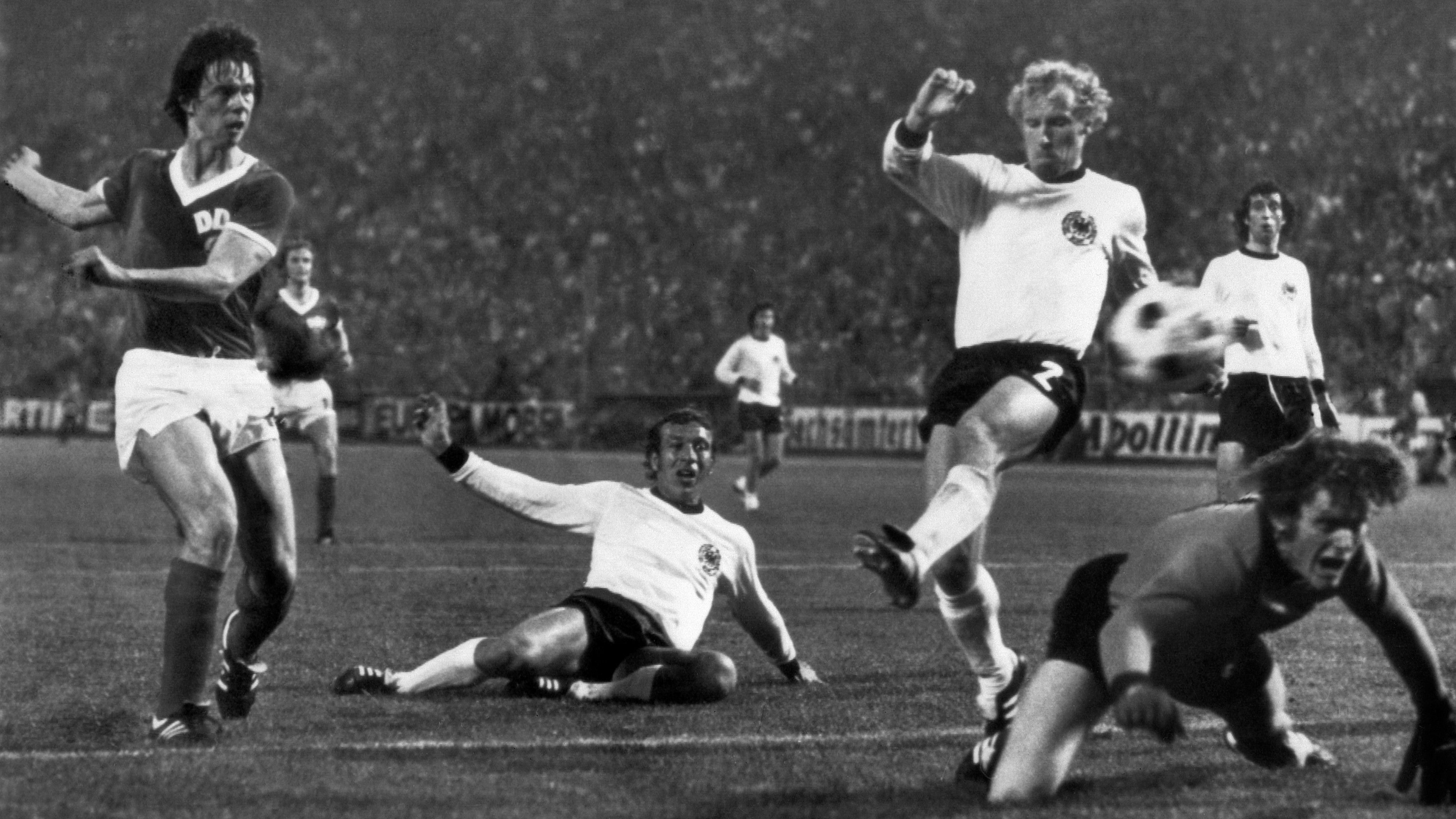 Alemanha Oriental x Alemanha Ocidental - Copa do Mundo - 22/06/1974