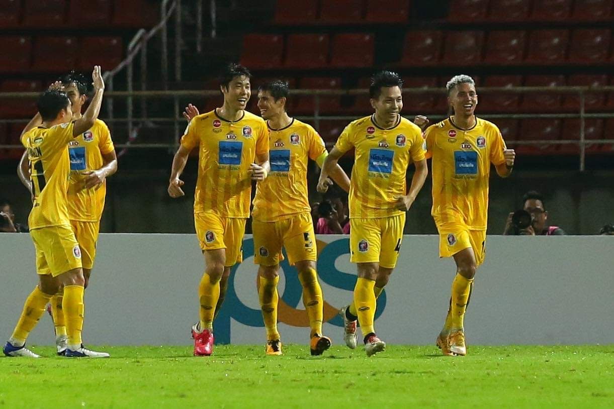 บียู - ท่าเรือ