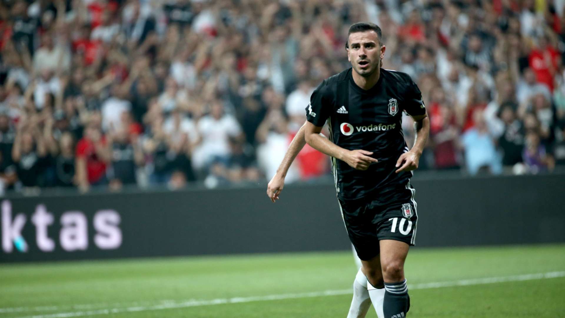 Oguzhan Ozyakup Besiktas 08302018