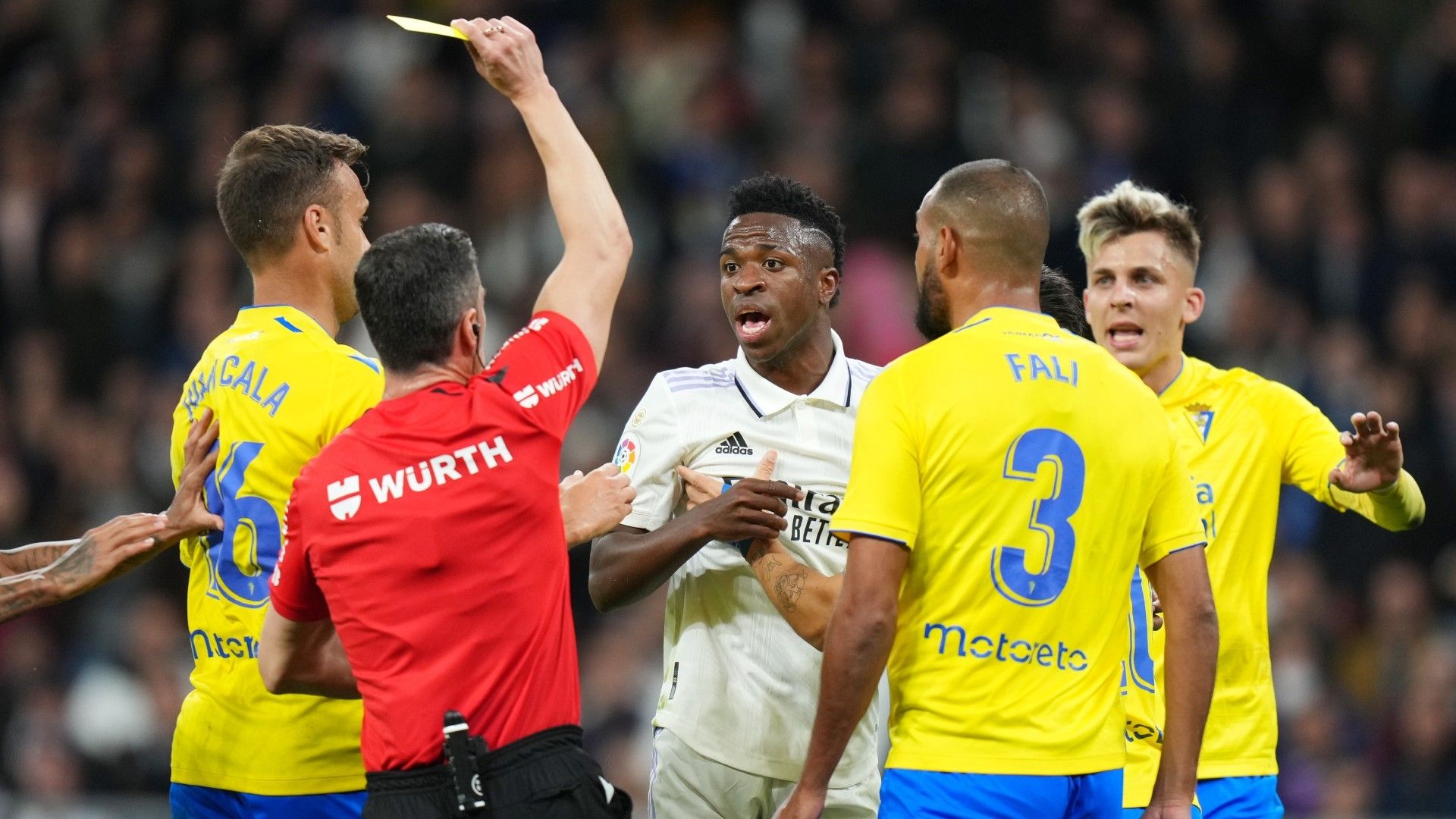 Vinicius Fali Real Madrid Cadiz 2022-23