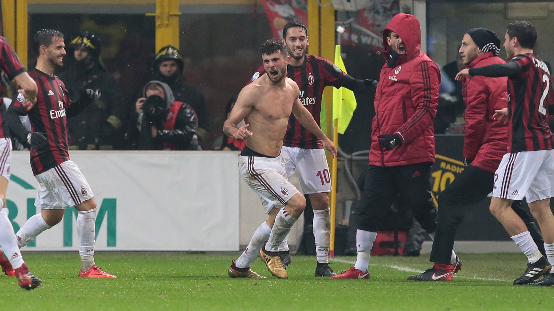 Cutrone Milan Inter 2017