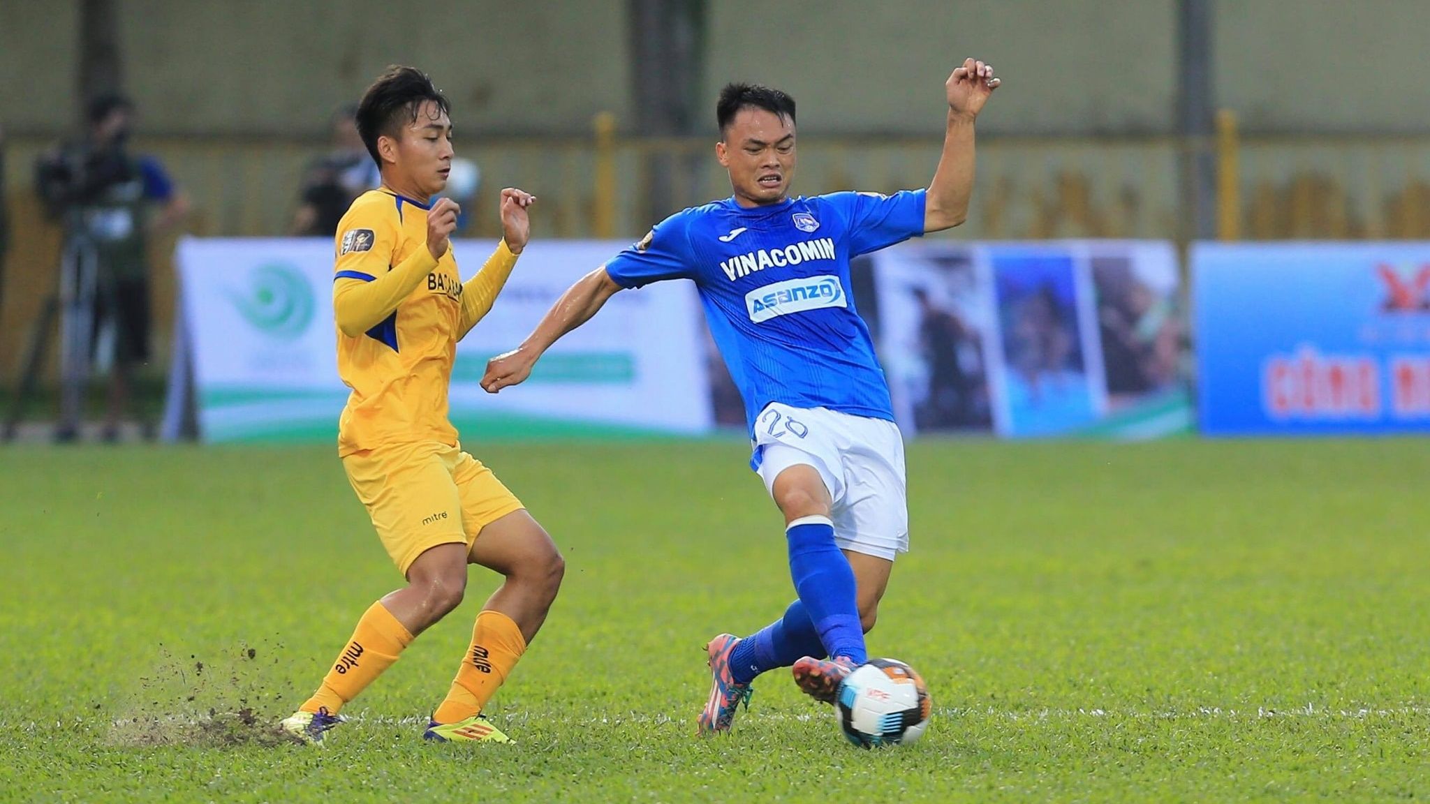 Nguyen Van Viet Than Quang Ninh SLNA V.League 2019
