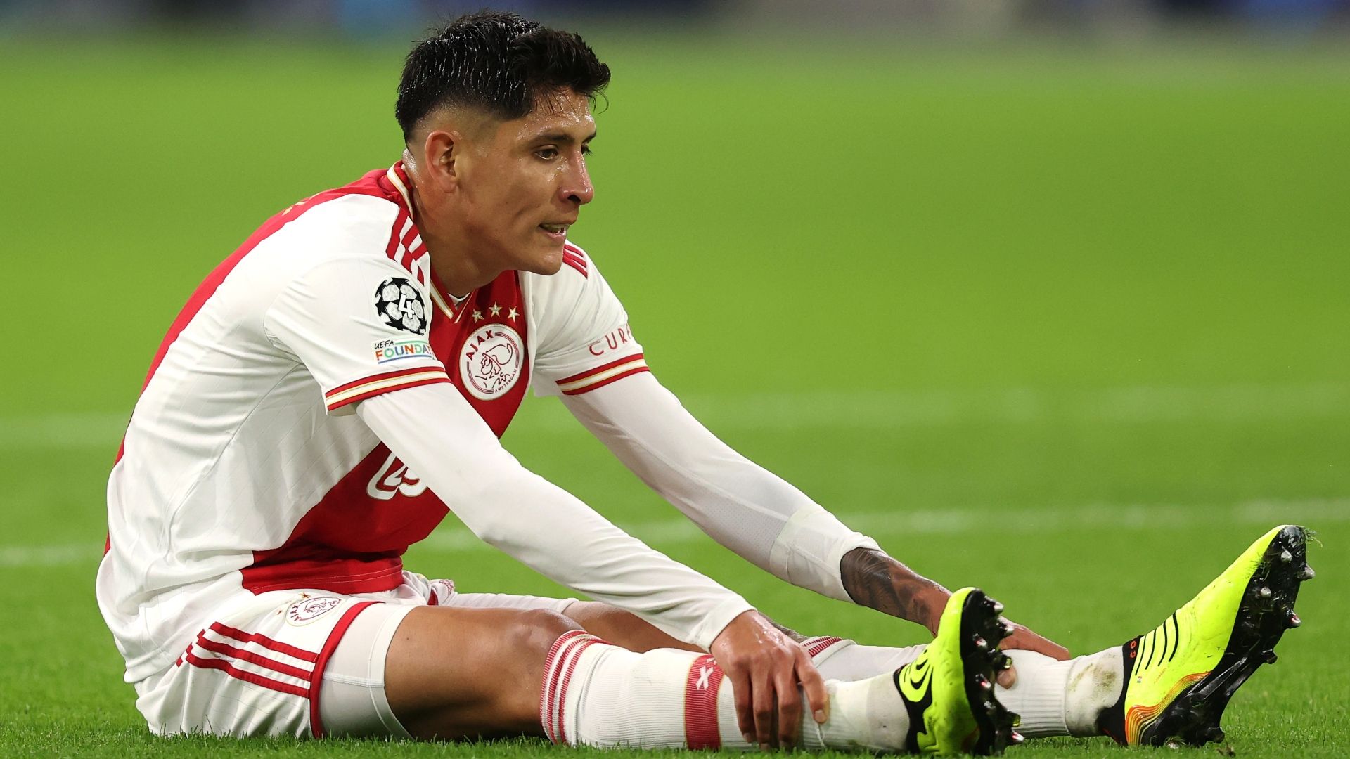 Edson Alvarez Ajax 2022-23